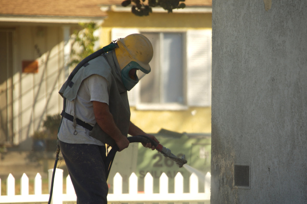 Quels types de surface traiter avec une sableuse ?